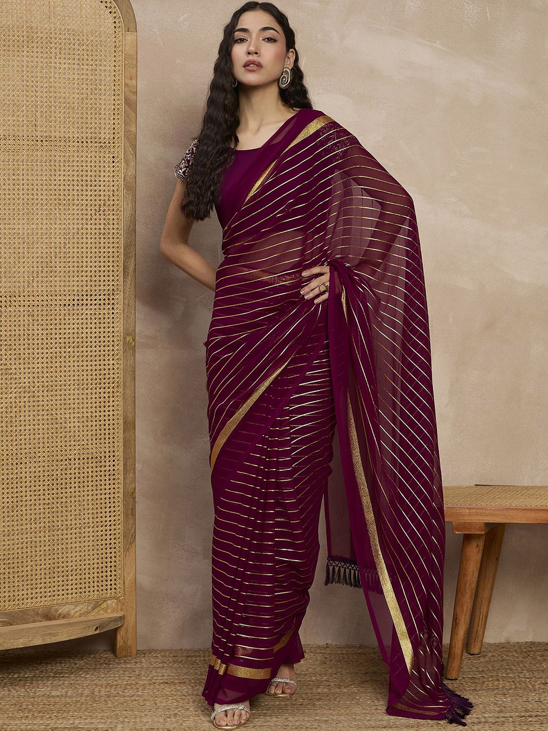 

all about you Women Striped Zari Saree With Blouse Piece, Maroon