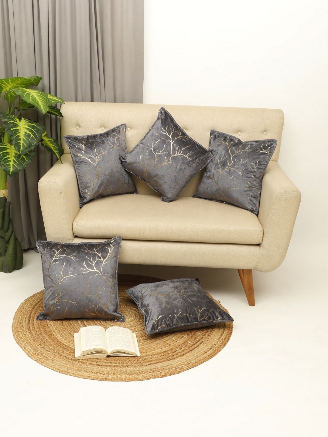 

THE CONVERSION Foil Grey 5 Pieces Floral Textured Velvet Square Cushion Covers
