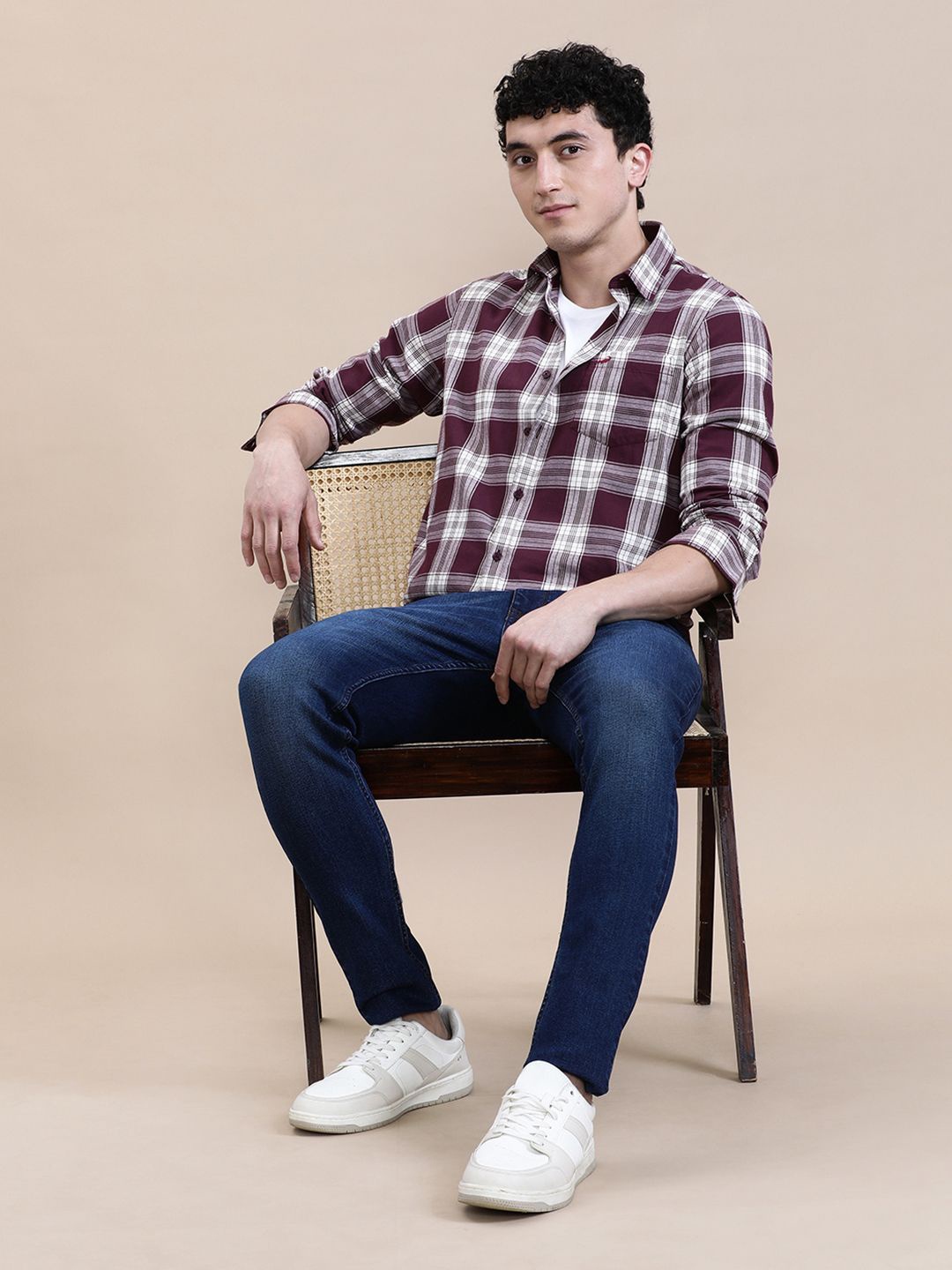 

Crocodile Men Checkered Comfort Fit Shirt, Red