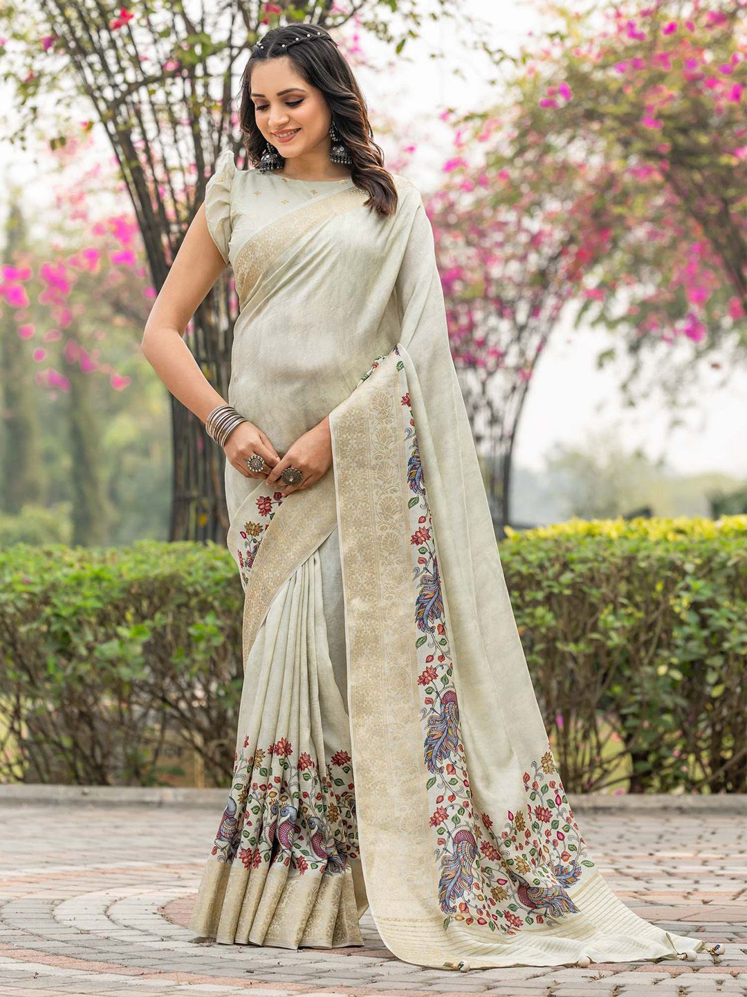 

Anouk Kalamkari Zari Sungudi Saree, Beige