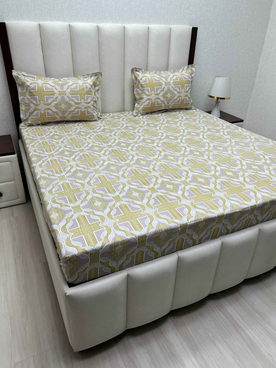 

Pure Decor Brown & Purple Ethnic Motifs 300 TC King Bedsheet with 2 Pillow Covers