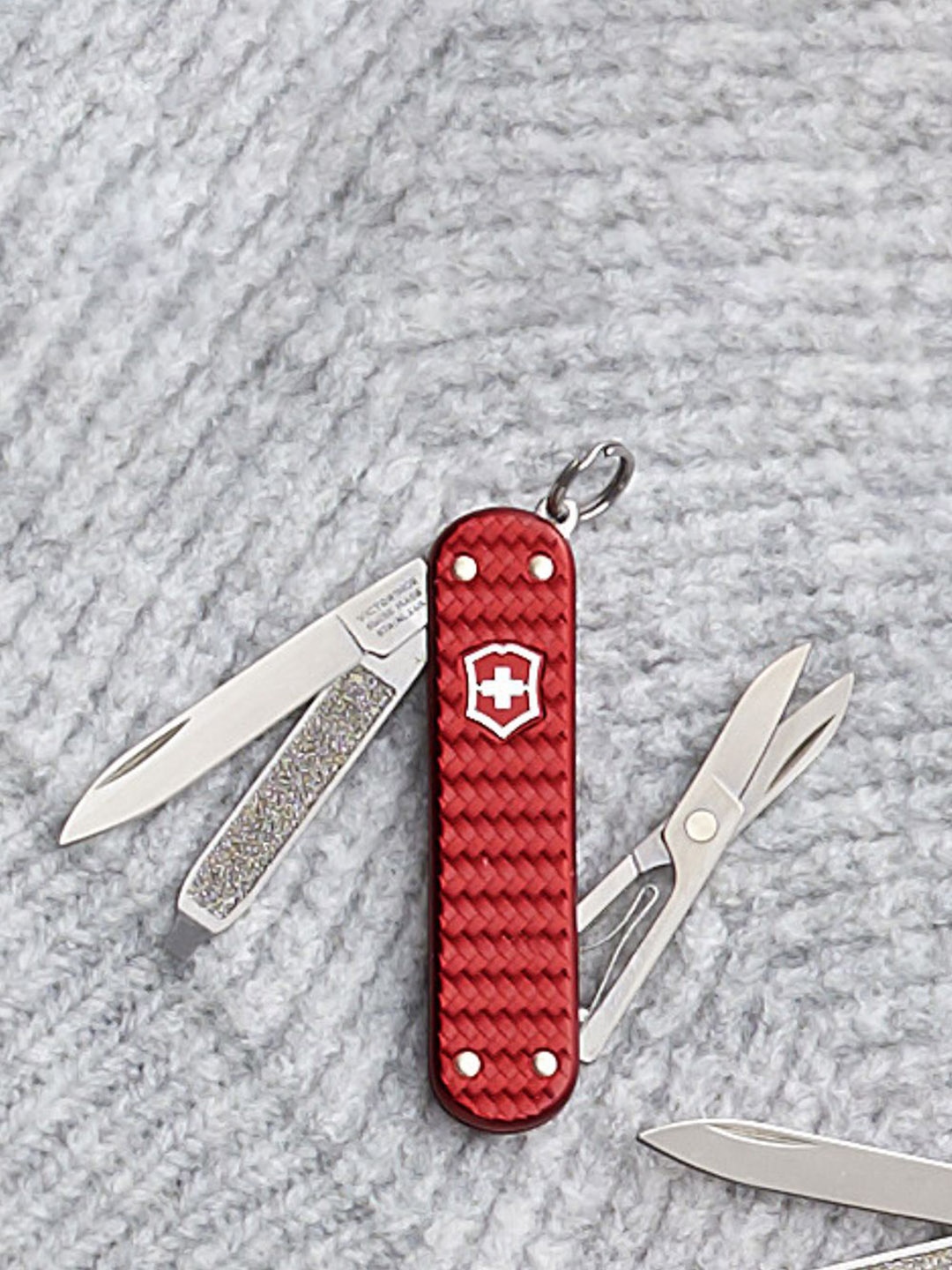 

Victorinox Swiss Knives Travel Accessory, Red