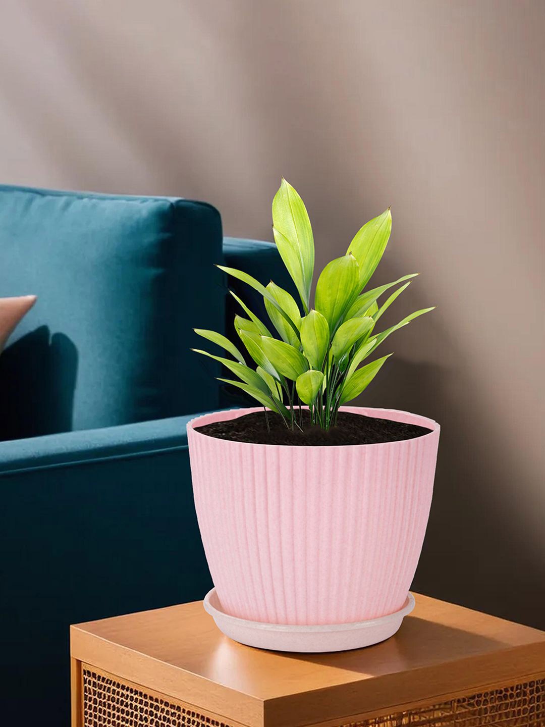 

Kuber Industries Pink Textured Flower Pot With Tray