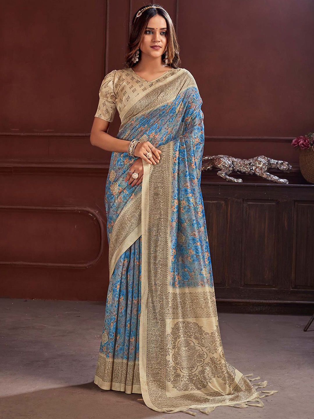 

Mitera Floral Silk Cotton Sungudi Saree, Blue