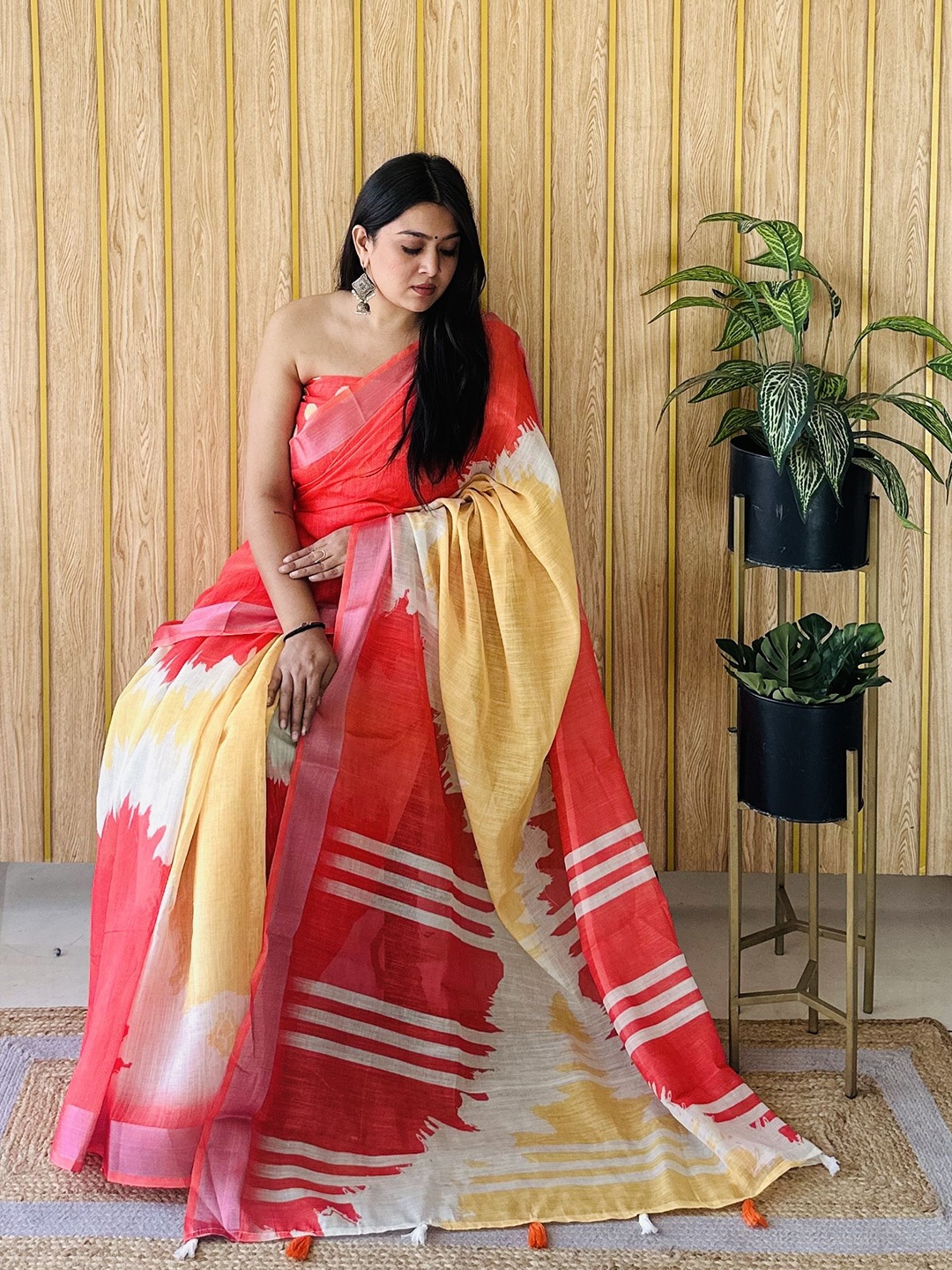 

Moda Rapido Zari Saree, Red