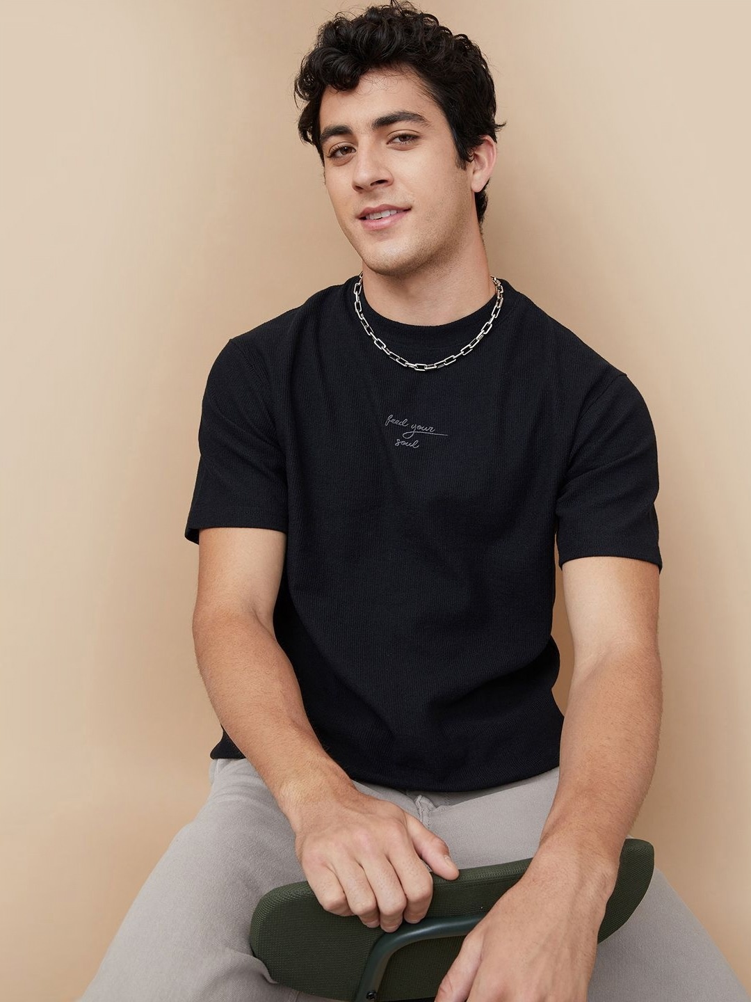 

Fame Forever by Lifestyle Men Solid Round Neck Cotton T-shirt, Black