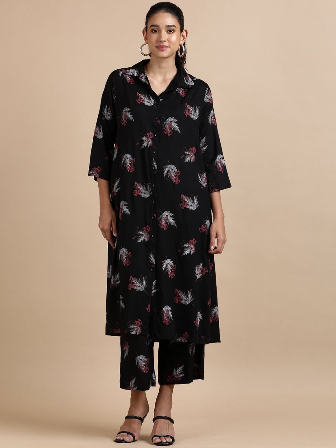 

BLACK & BLAH BLAH Floral Printed Shirt Collar Straight Kurta with Palazzos