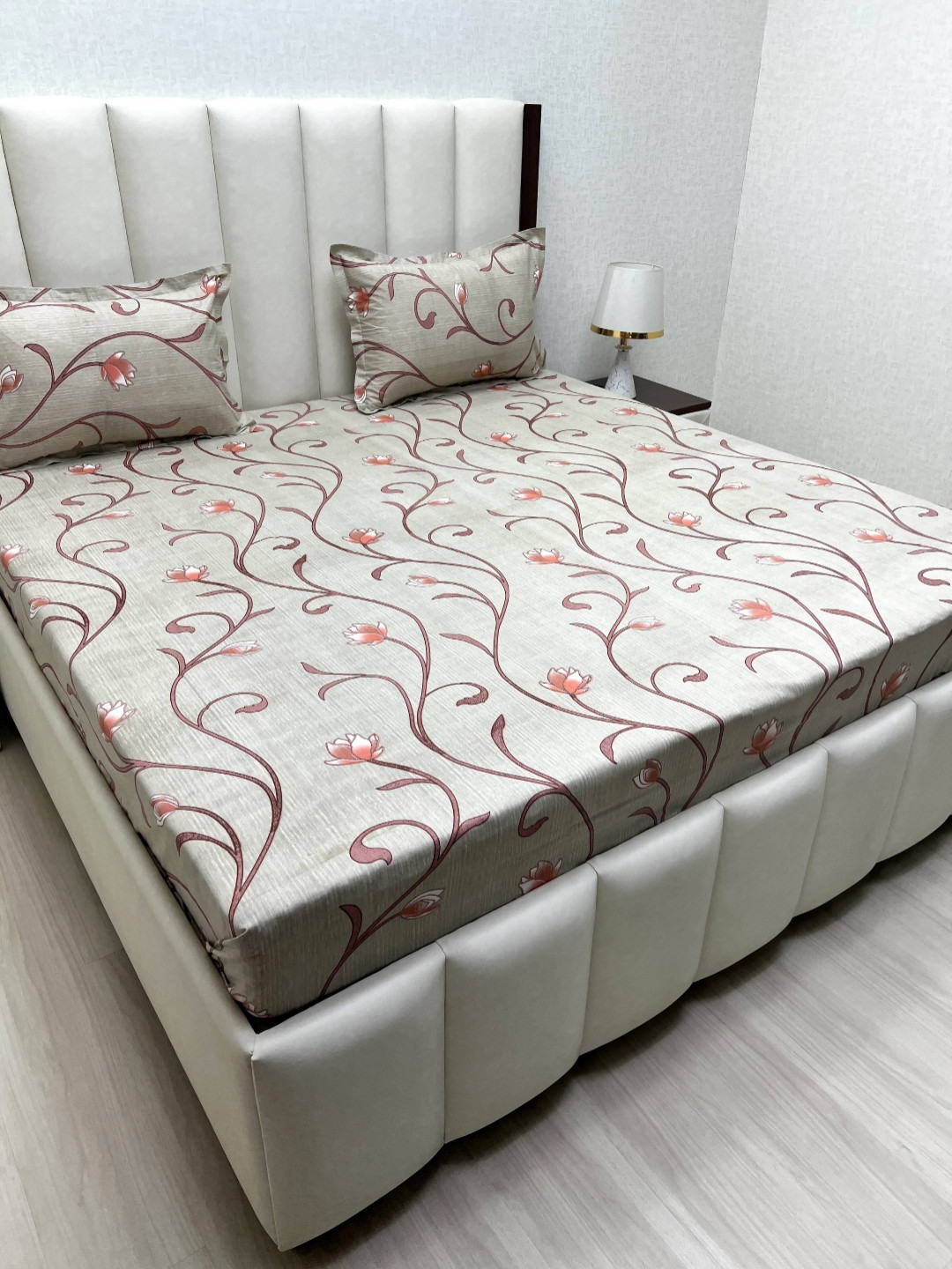

Pure Decor Velar Brown Printed Pure Cotton 400 TC Super King Bedsheet Set 2.74 m x 3.04 m