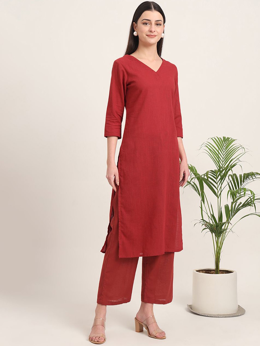 

Thevasa Verve and Versality V-Neck Cotton Straight Kurta, Red