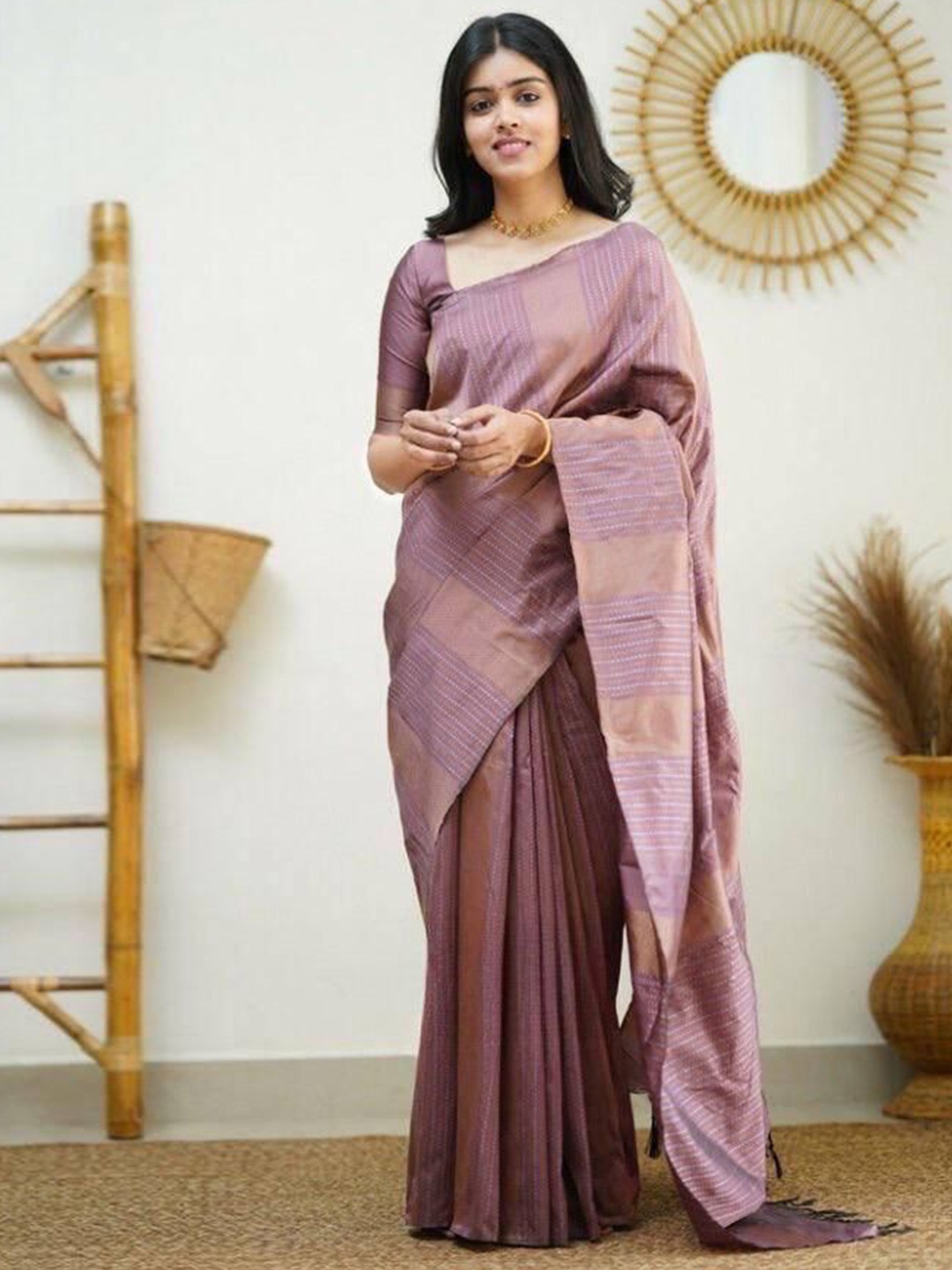 

LADY SHOPI Woven Design Zari Pure Silk Banarasi Saree, Pink