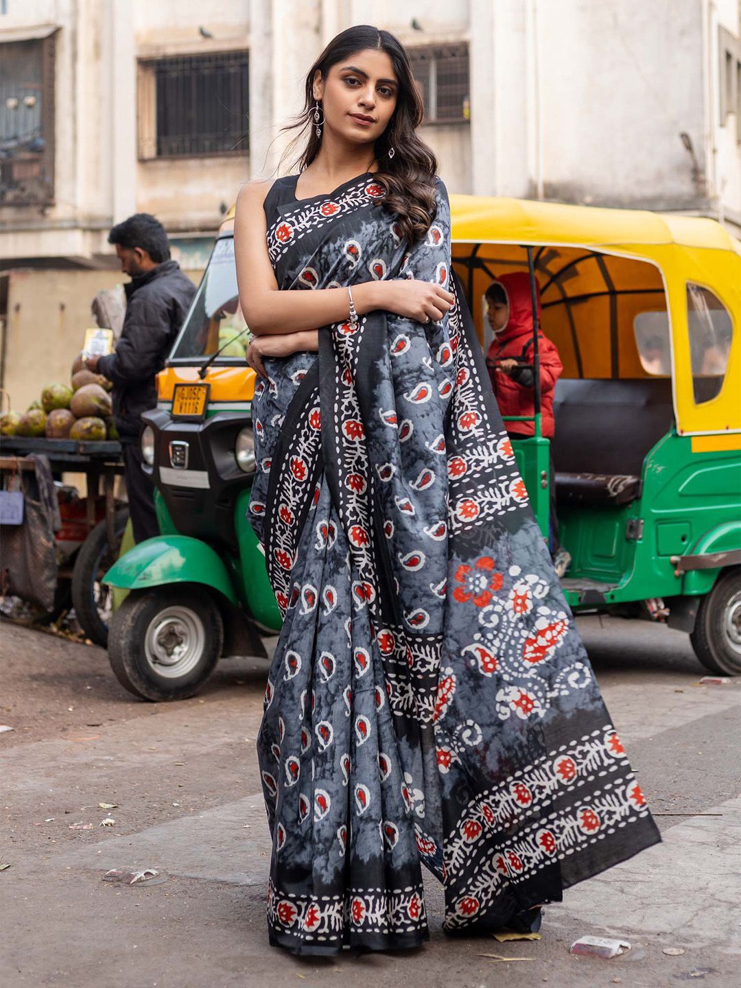 

KALINI Paisley Silk Blend Dabu Saree, Grey