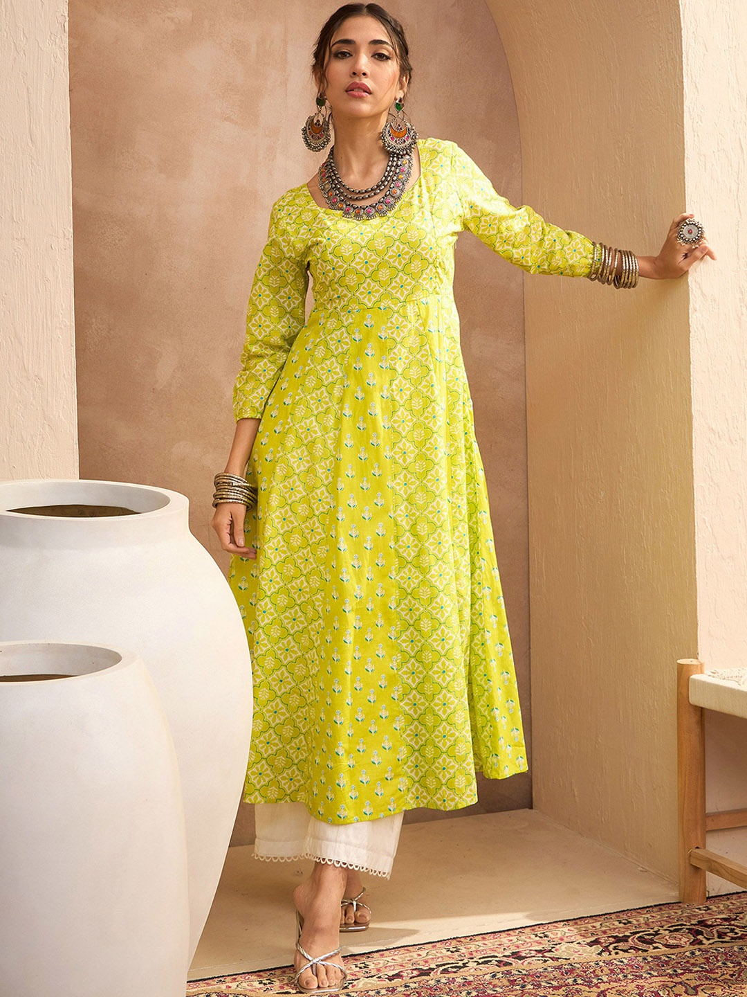 

Shae by SASSAFRAS Floral Block Printed Sweetheart Neck Anarkali Pure Cotton Kurta, Lime green