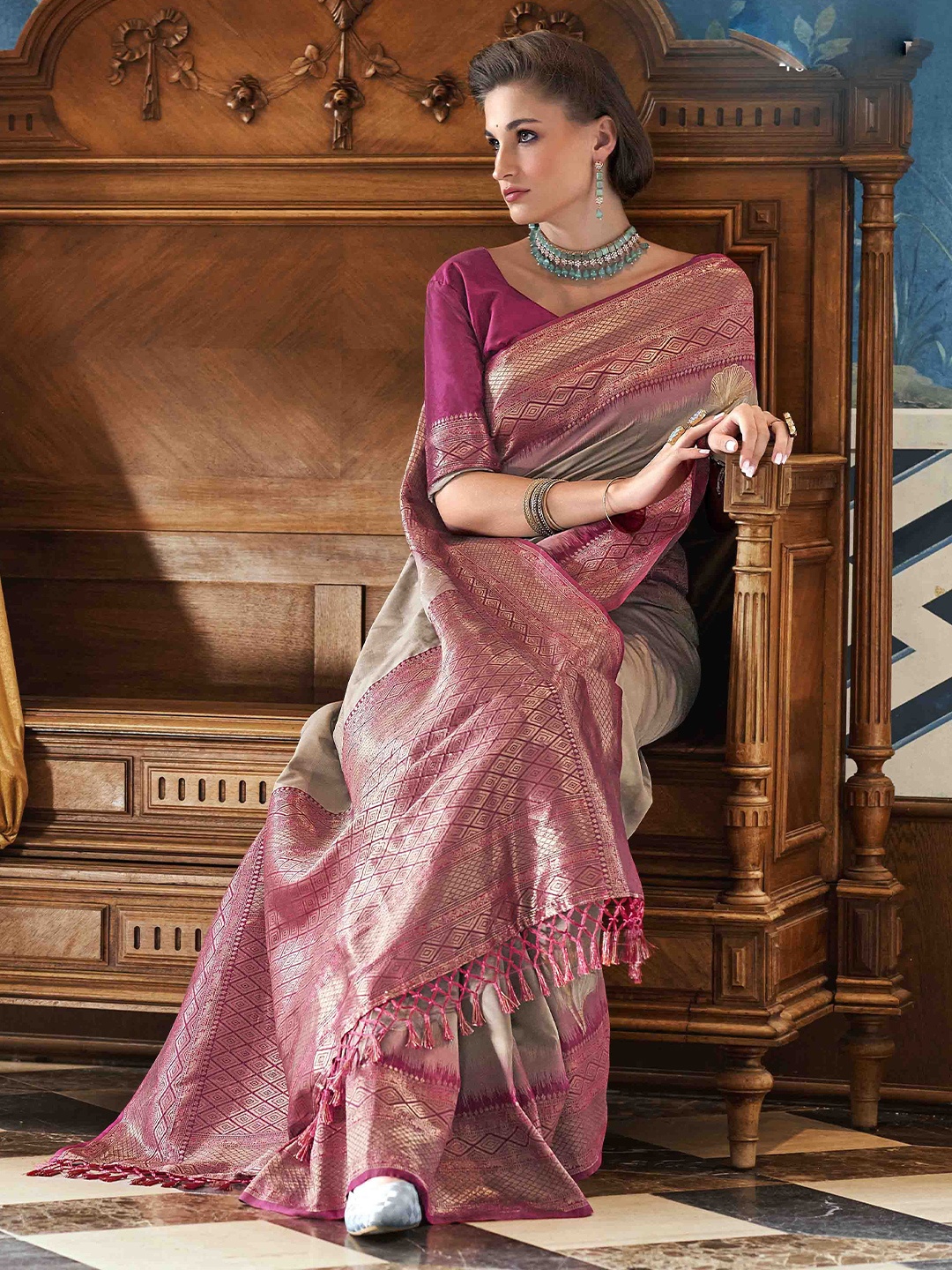 

Mitera Woven Design Zari Saree, Grey