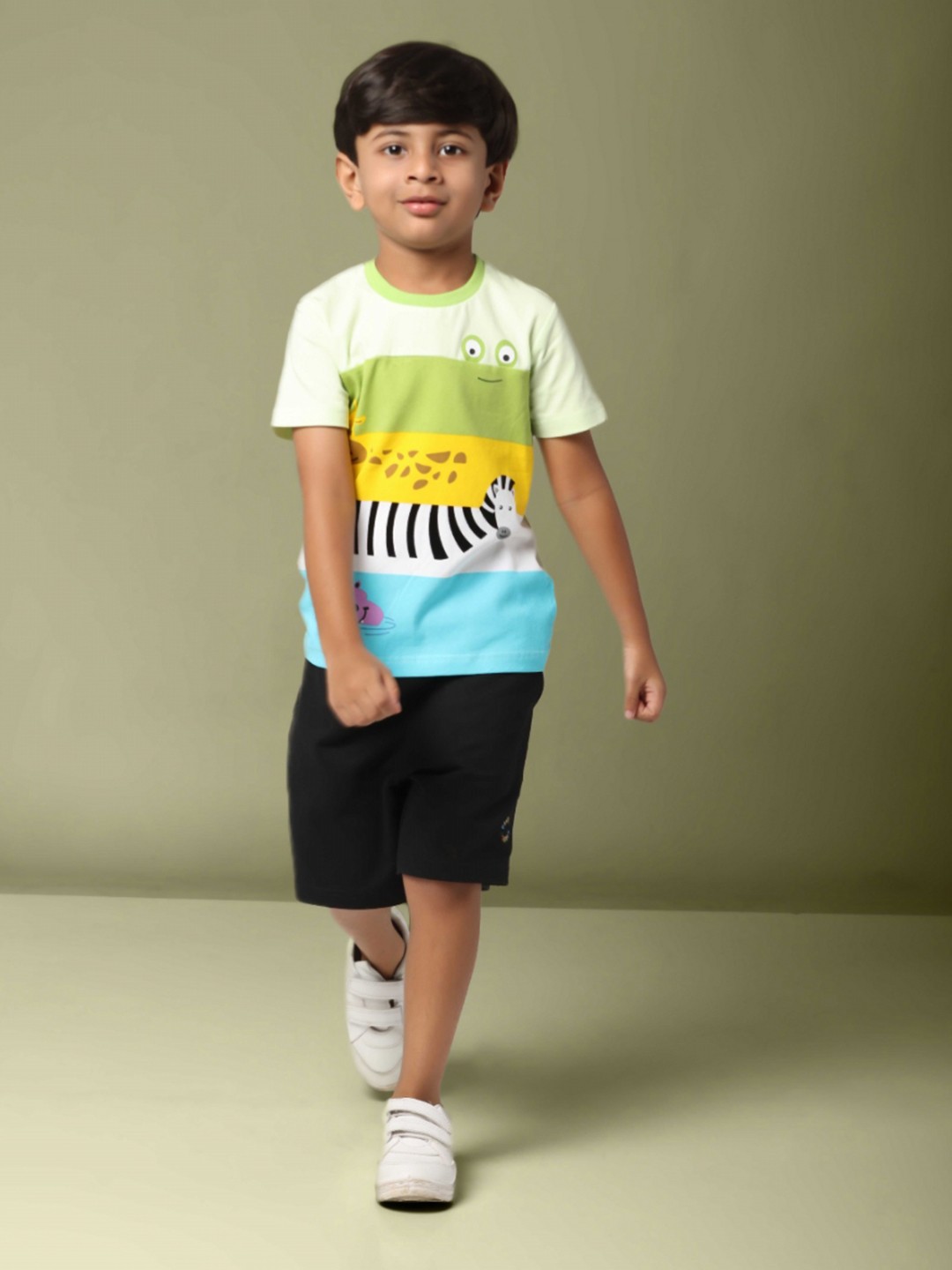 

PILOLO Unisex Kids Colourblocked Round Neck Cotton T-shirt, Green