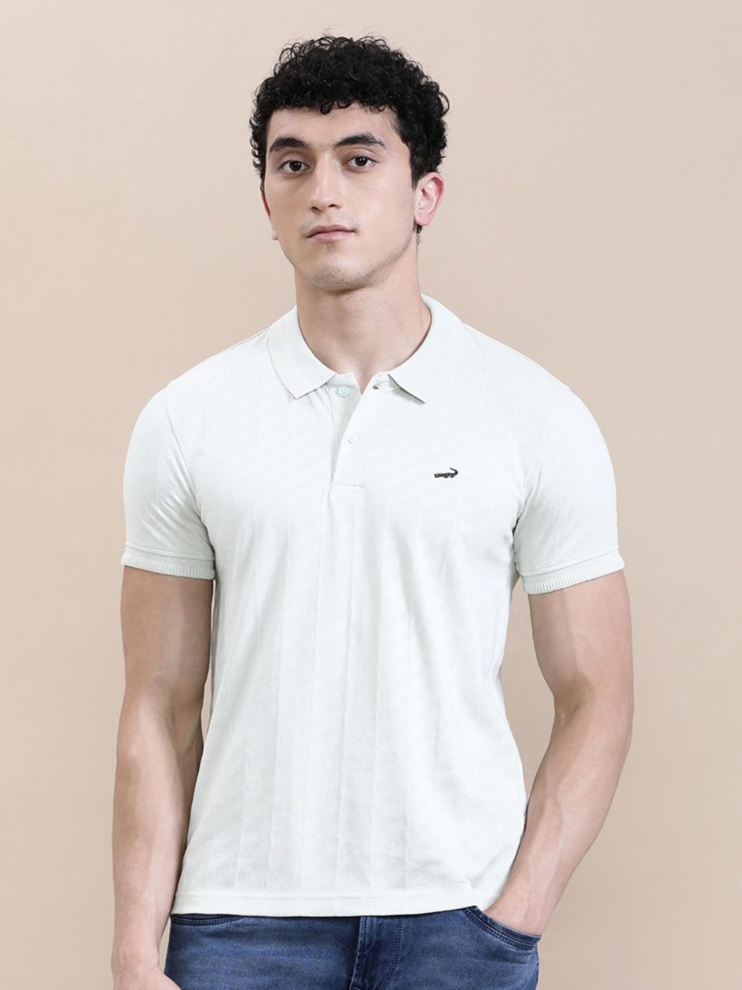

Crocodile Men Slim Fit Solid T-Shirt, Green