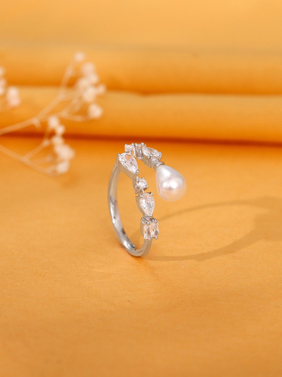 

GIVA 925 Silver Rhodium Plated Cubic Zirconia Studded Glamour Glow Adjustable Ring