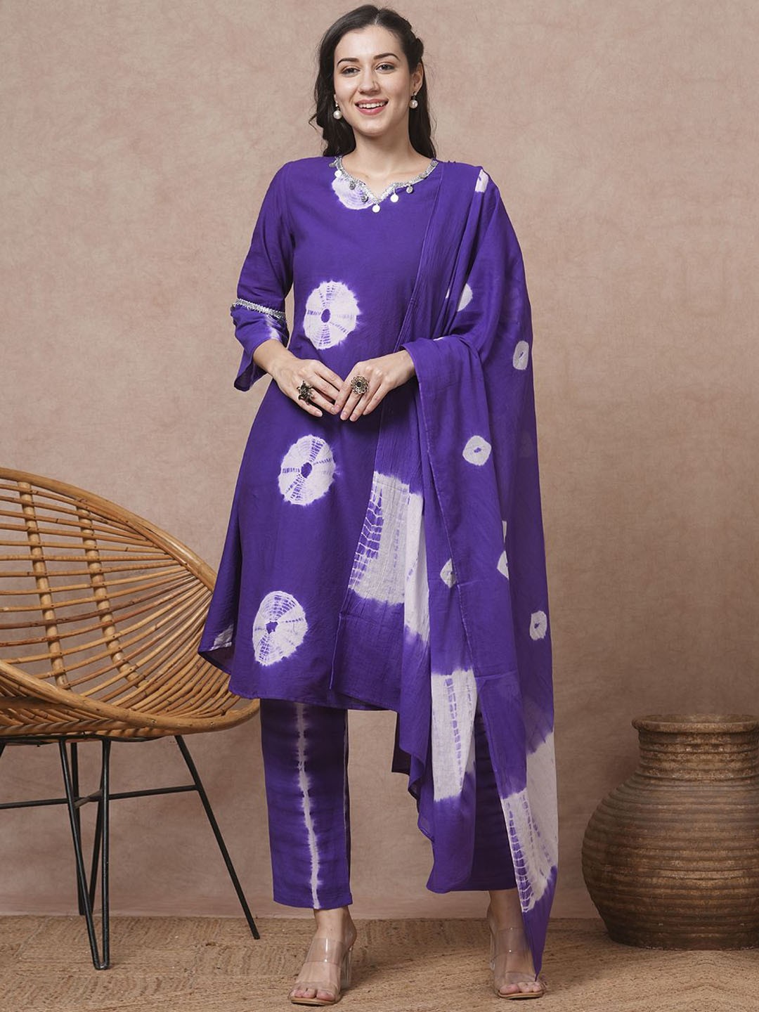 

FASHOR Bandhani Printed V-neck Beads and Stones Pure Cotton Kurta With Trousers & Dupatta, Purple
