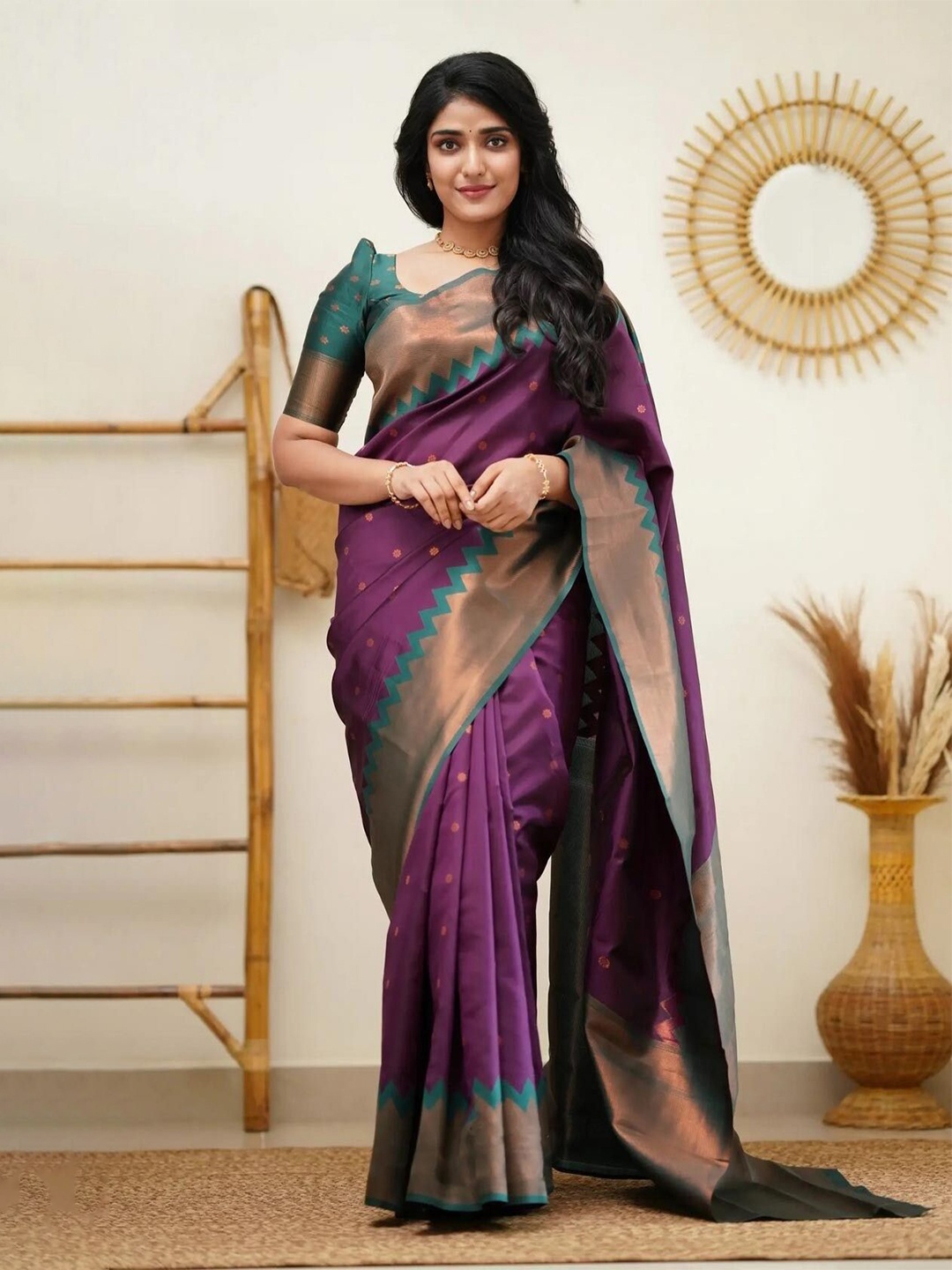 

LADY SHOPI Woven Design Zari Pure Silk Banarasi Saree, Burgundy
