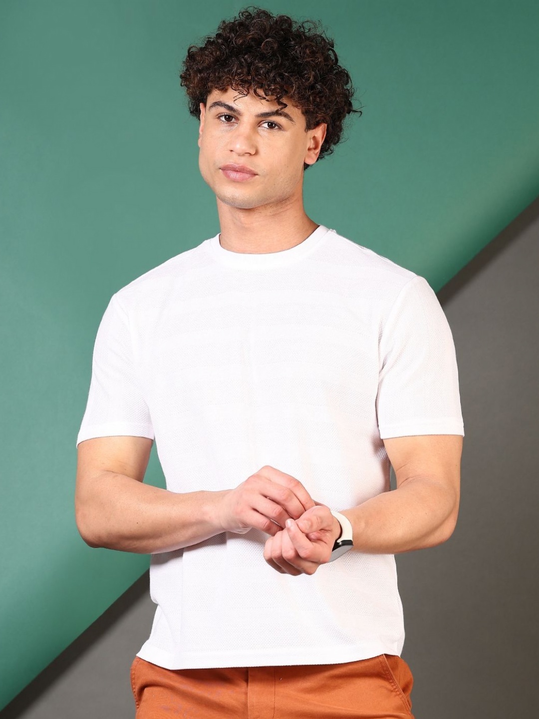 

V-Mart Men Self Design Round Neck Cotton T-shirt, White