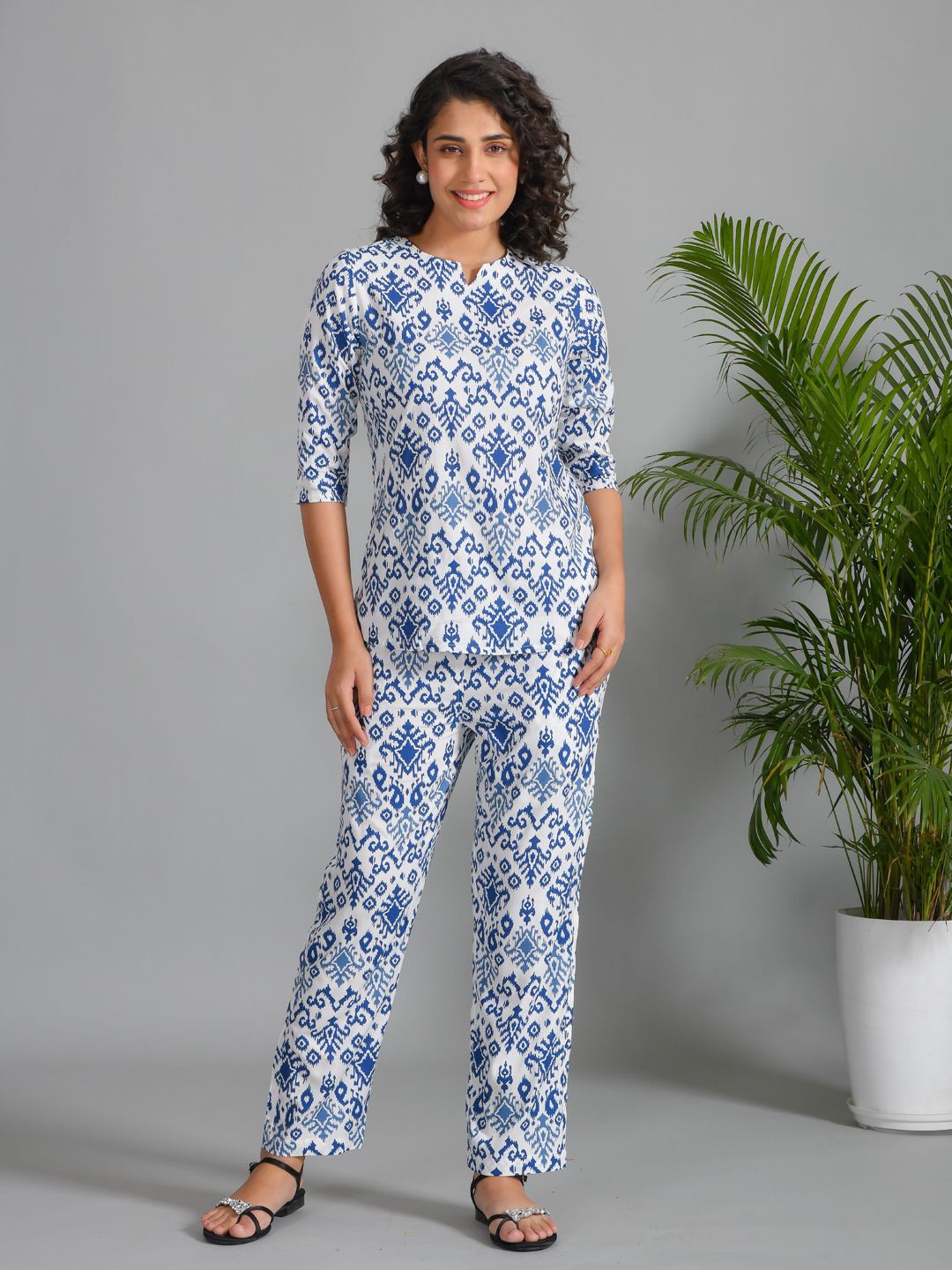 

SANSKRUTIHOMES Women Printed V-Neck Top With Trouser Co-Ords, Navy blue