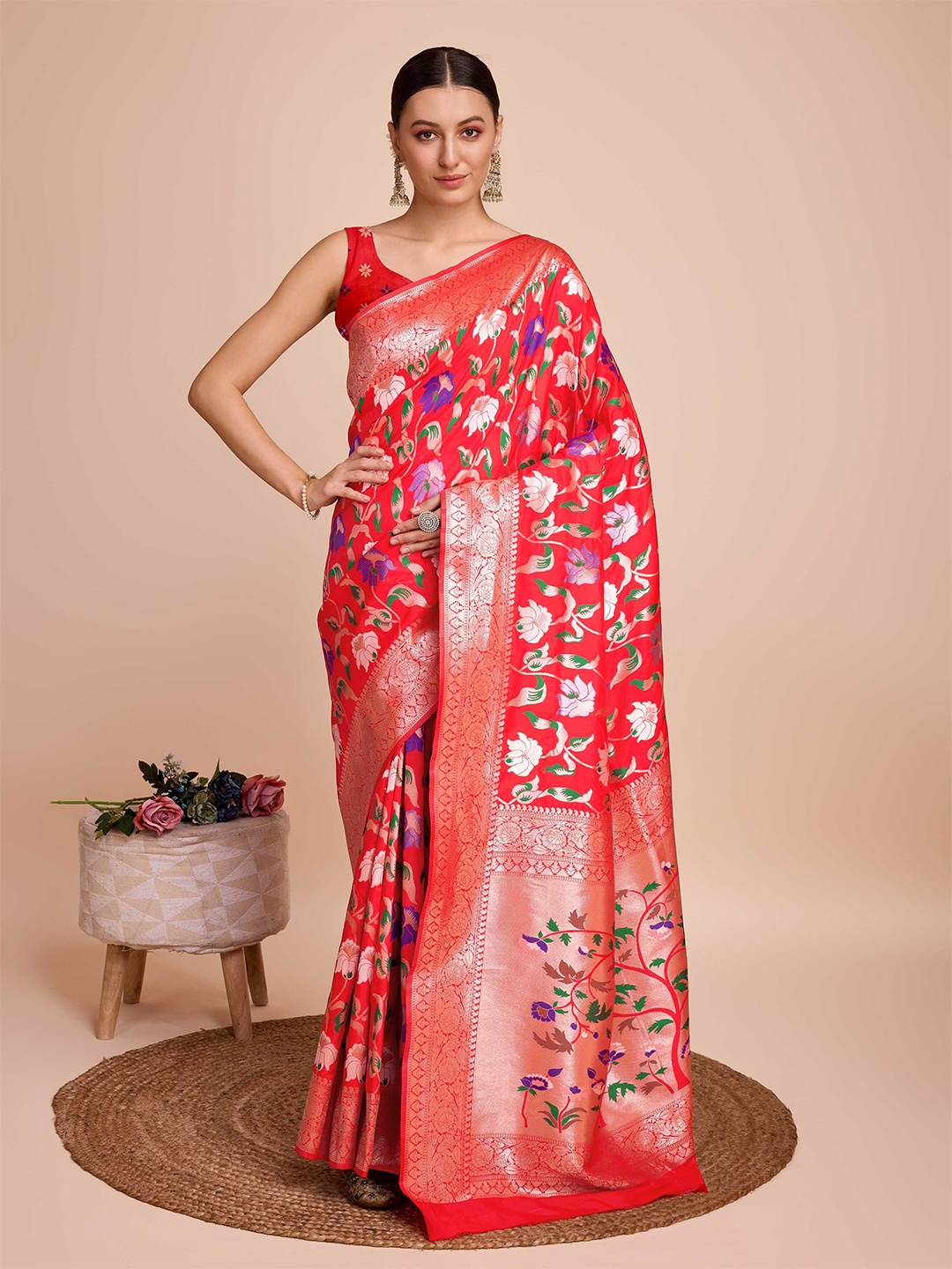 

DIVASTRI Floral Woven Design Zari Paithani Saree, Red