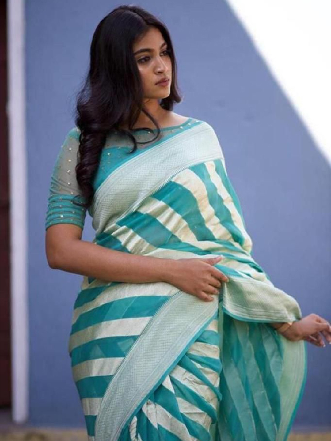 

LADY SHOPI Woven Design Zari Pure Silk Banarasi Saree, Turquoise blue