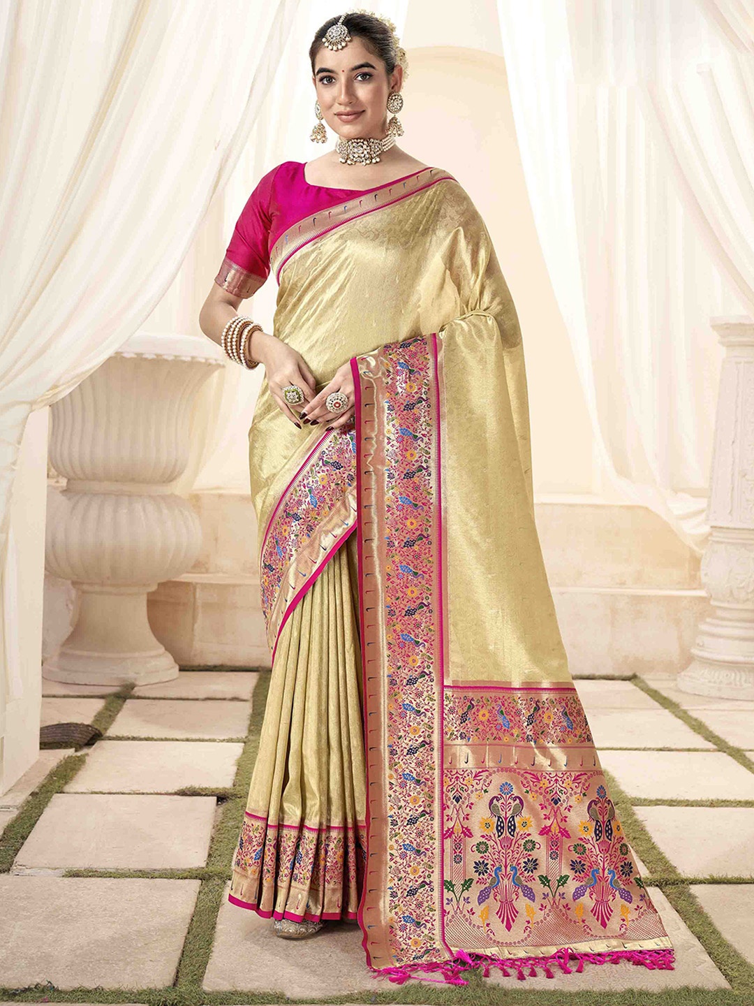 

Mitera Woven Design Zari Silk Blend Paithani Saree, Beige