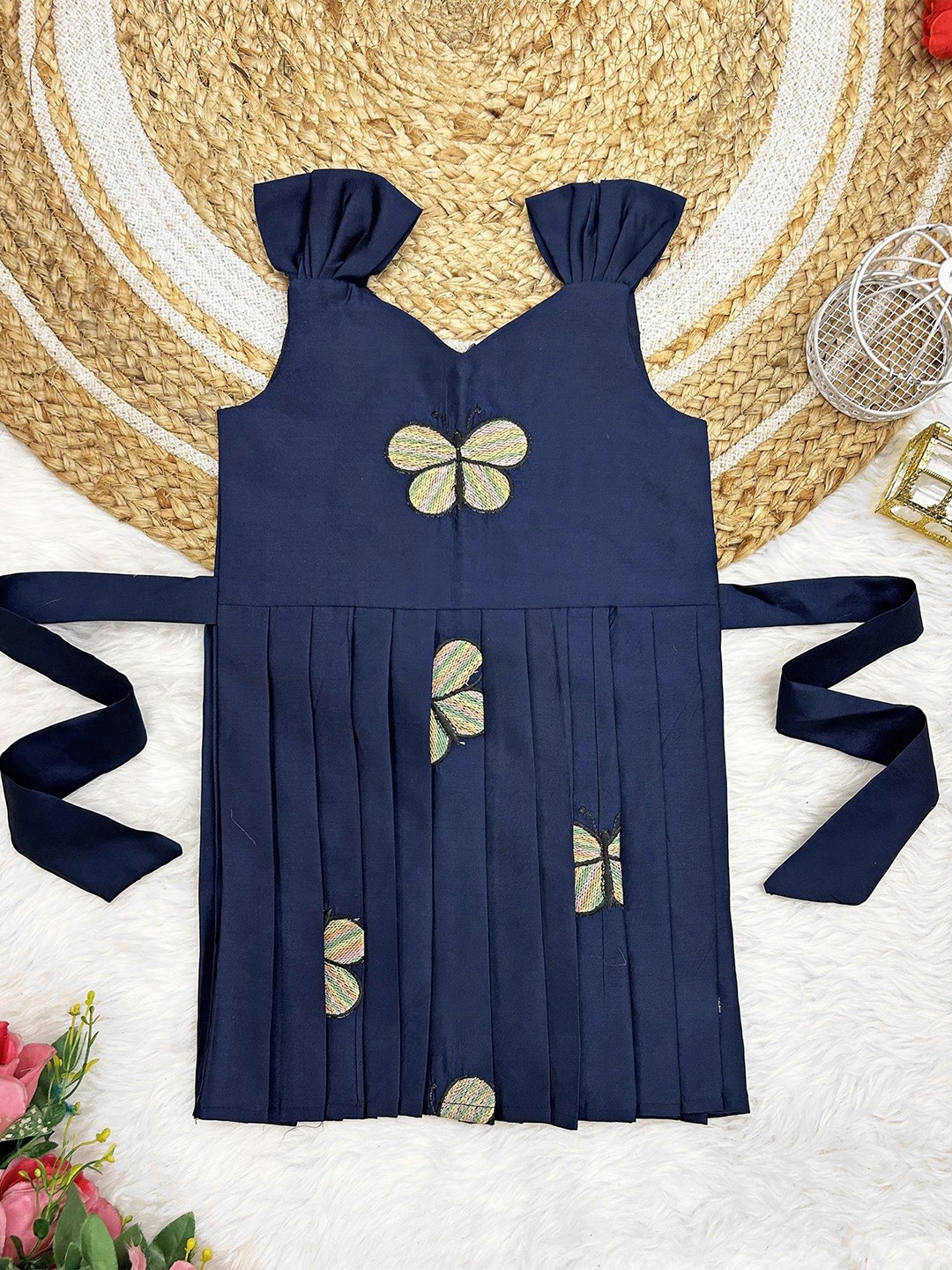 

FELIZ THE DESIGNER STUDIO Girl Embroidered Sweetheart Neck Sleeveless Tie-Ups Dress, Blue