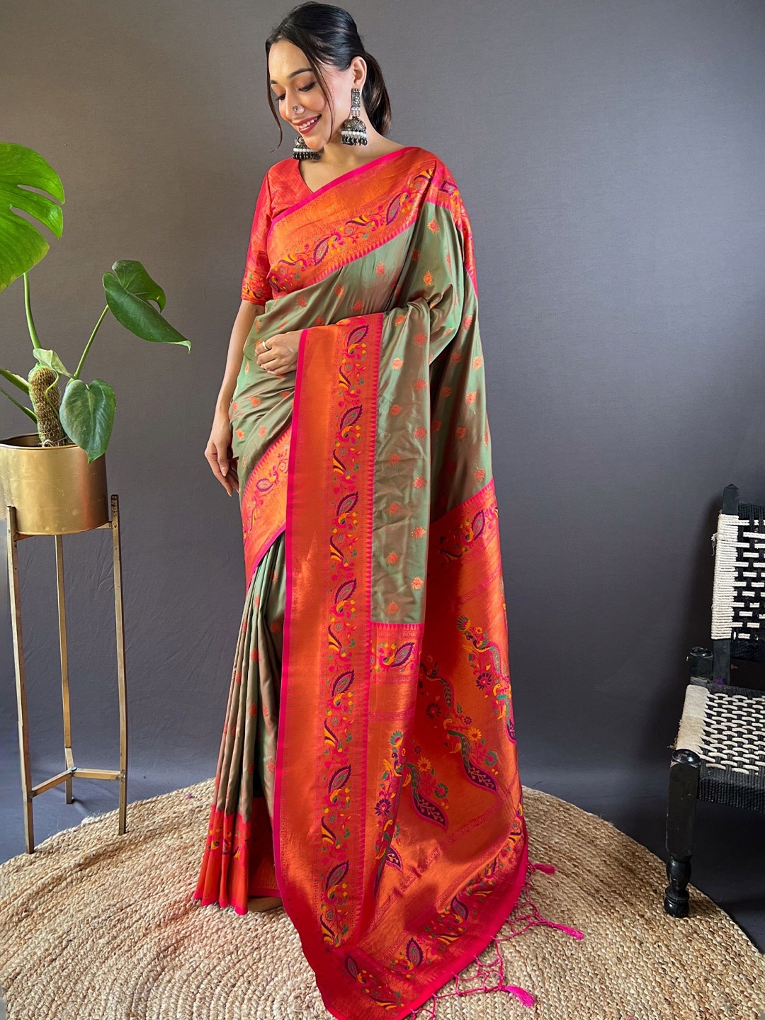 

Vintro Woven Design Zari Silk Blend Paithani Saree, Green