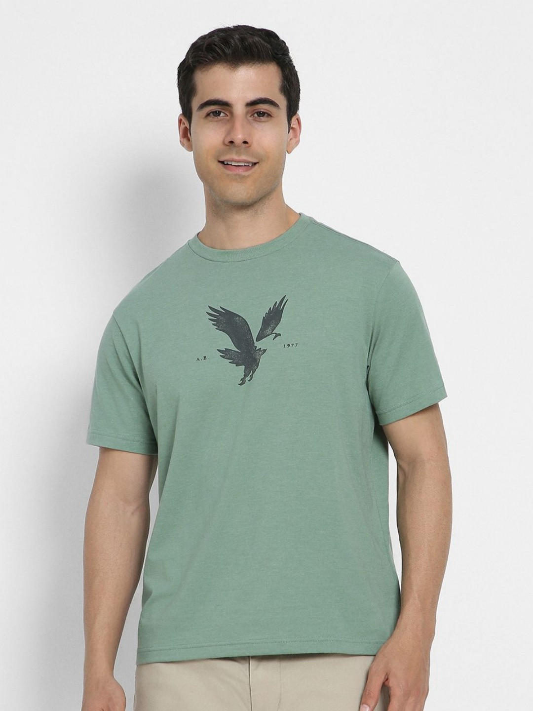 

AMERICAN EAGLE OUTFITTERS Men Graphic Printed Round Neck Cotton T-shirt, Green