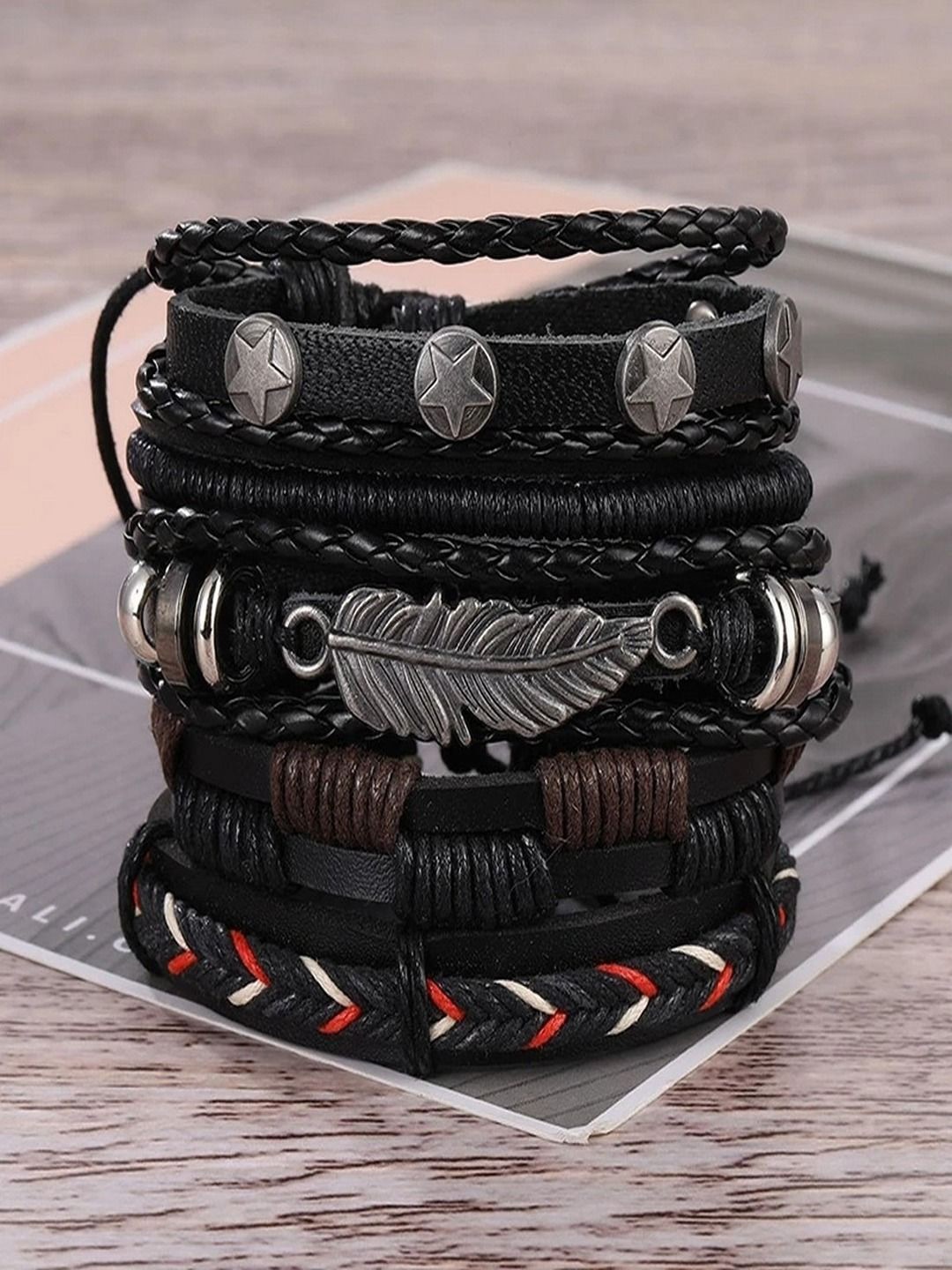 

The Roadster Lifestyle Co Retro Style Woven Leather Bracelet, Black