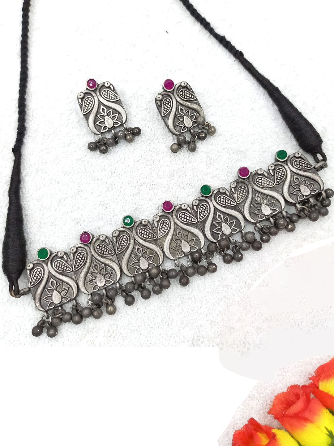 

Sangria Stones Studded & Beaded Oxidised Choker Jewellery Set, Silver