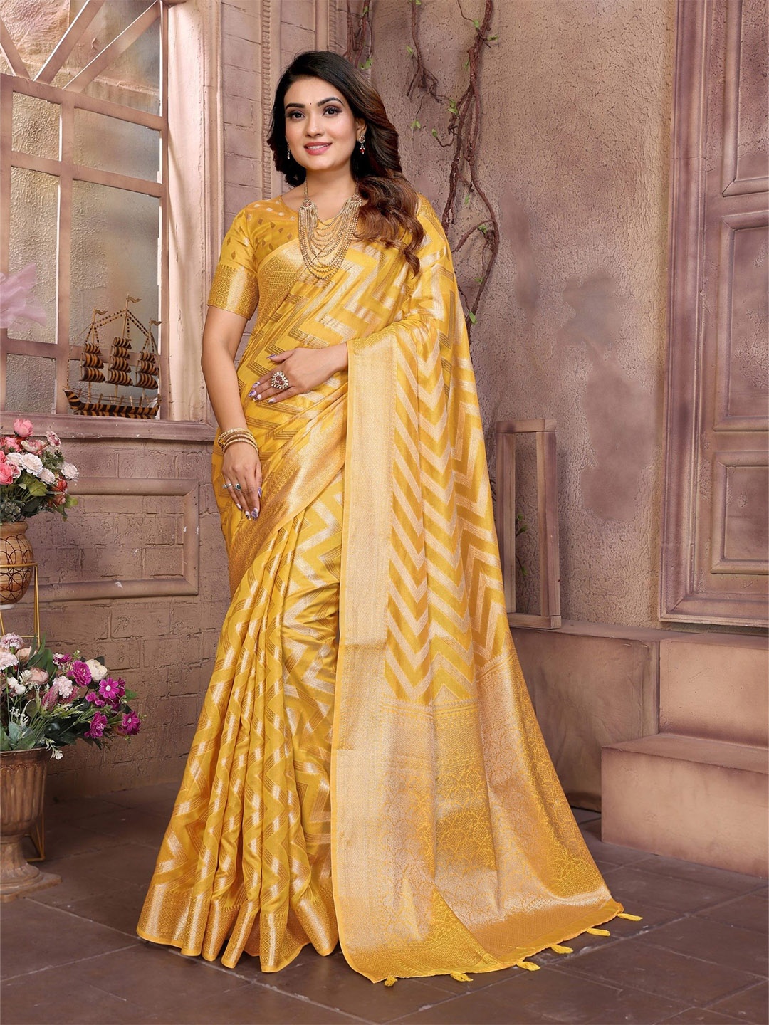 

Moda Rapido Woven Design Zari Organza Banarasi Saree, Yellow