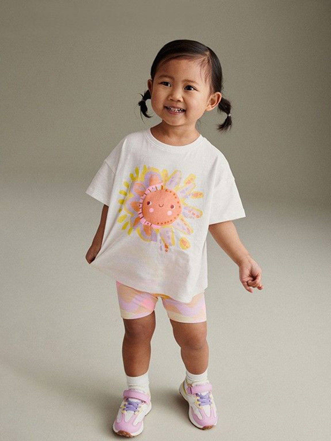 

YK Girls Printed T-shirt with Shorts, White