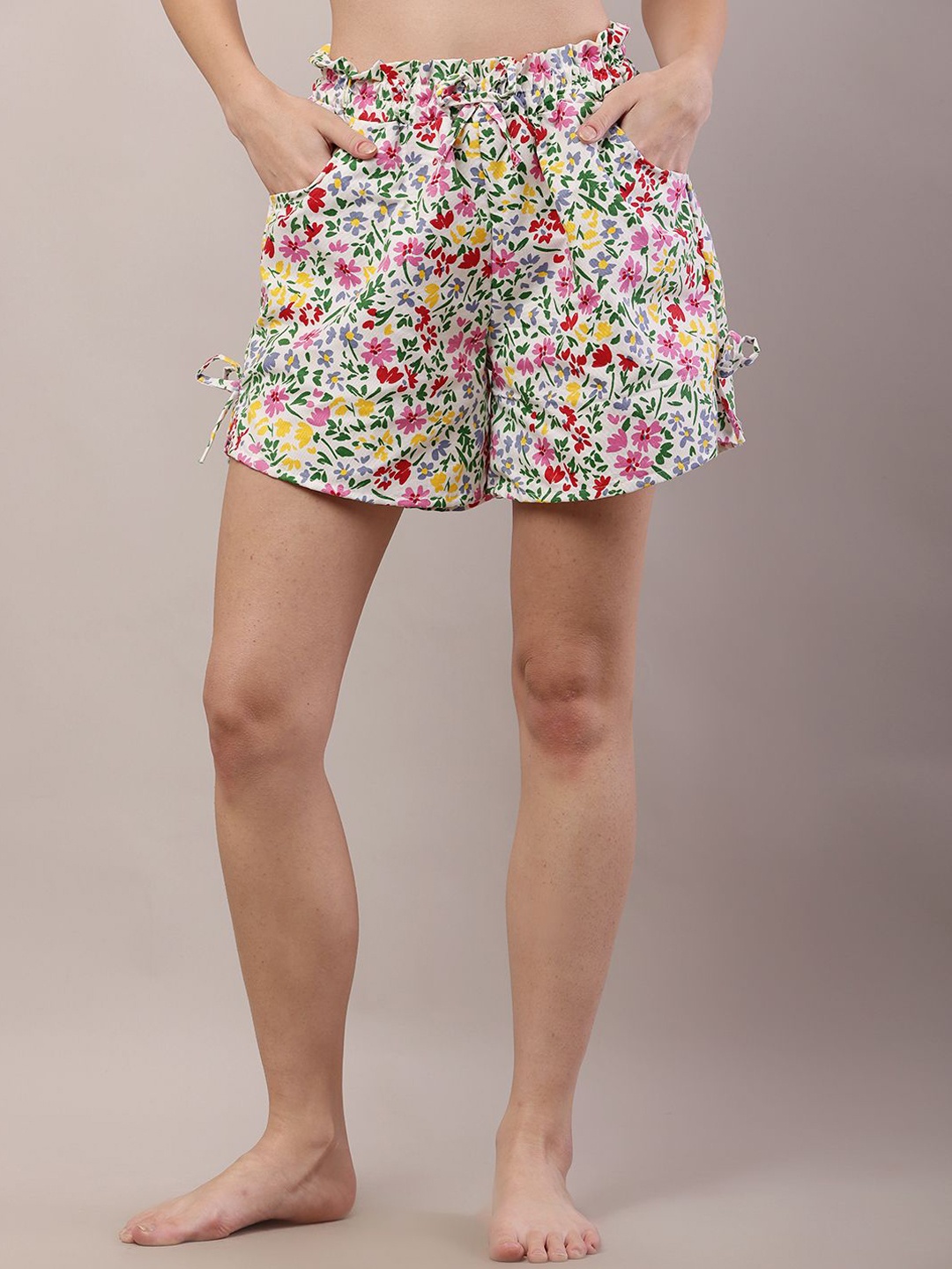 

ARJ FASHION Women Floral Printed Shorts, Multi
