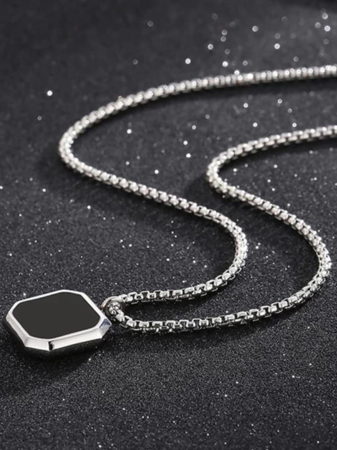

Omaya Jewels Men Hexagonal Pendant With Chain, Silver