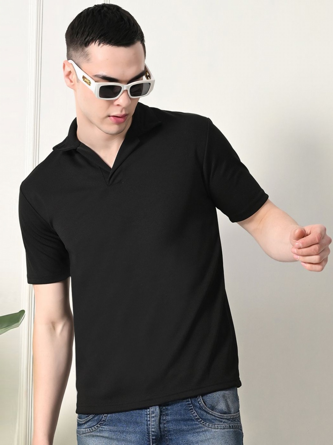 

Moda Rapido Men Self Design Polo Collar T-shirt, Black