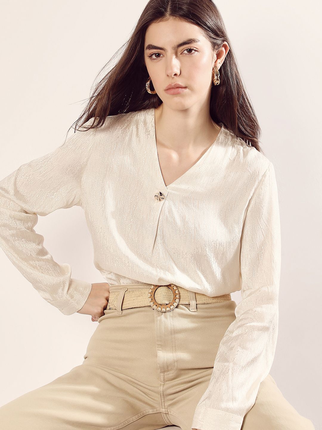 

Vero Moda Women Solid Self Design Top, Off white