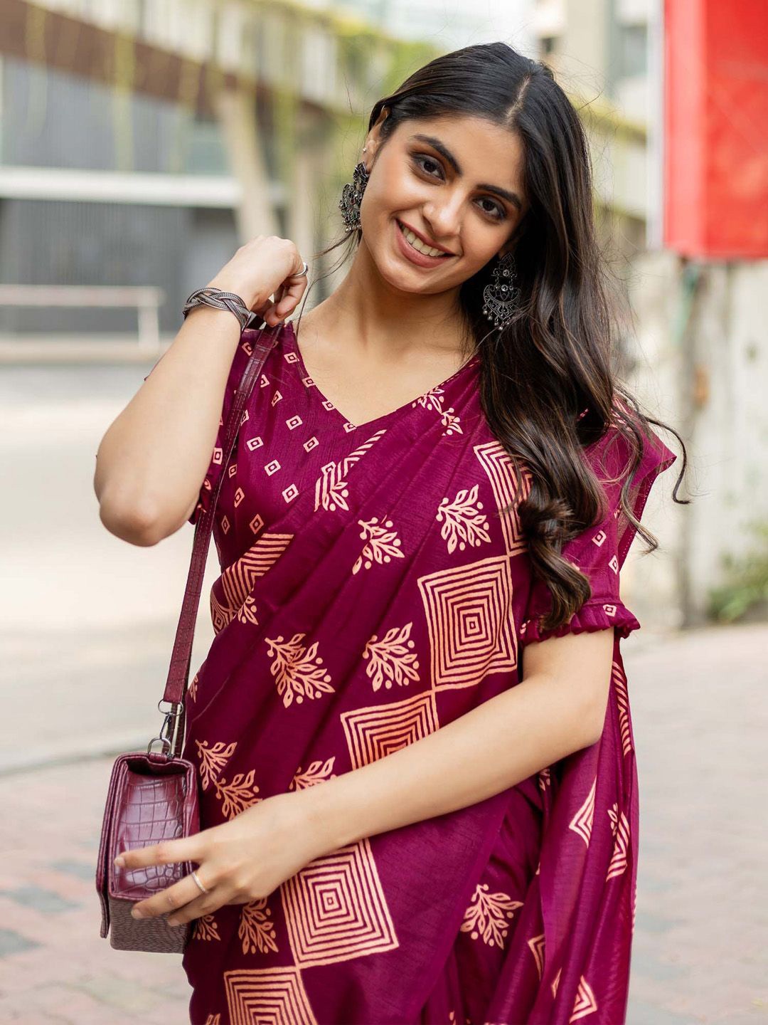 

KALINI Floral Silk Blend Dabu Saree, Magenta
