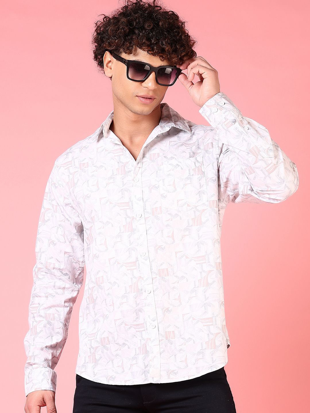 

V-Mart Men Floral Opaque Printed Casual Shirt, White