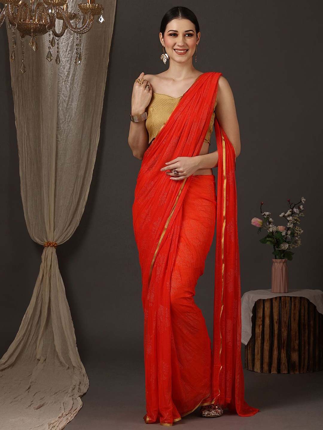 

Mitera Floral Printed Zari Saree, Pink