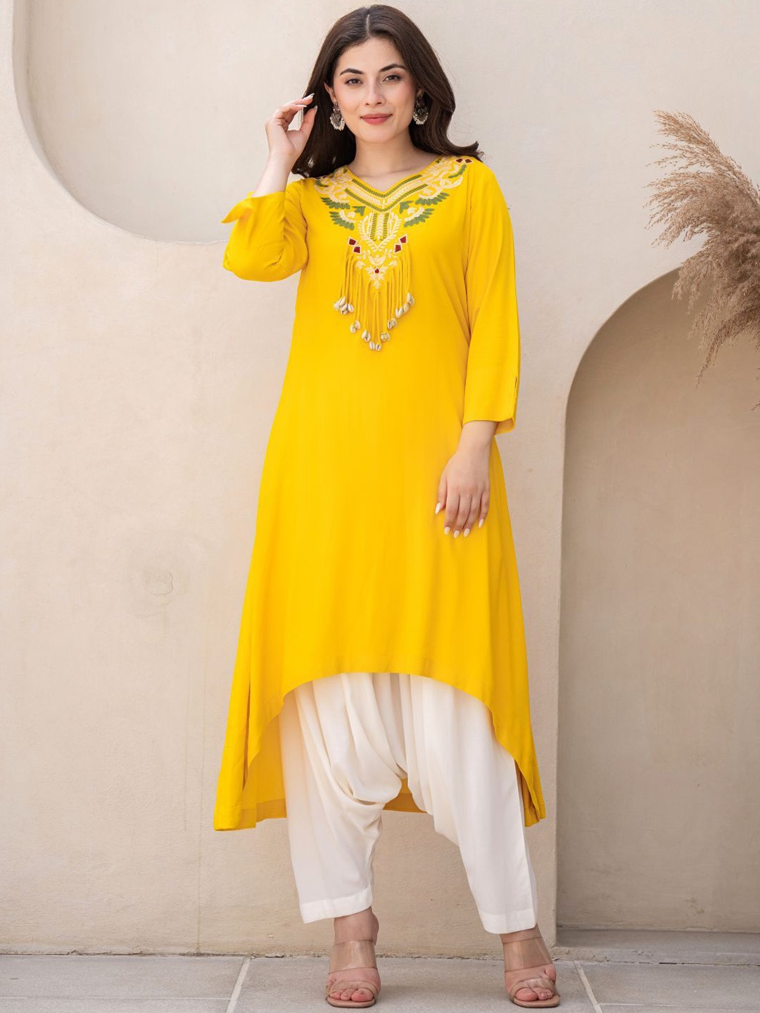 

ANUSHEET Embroidered V-Neck Pure Silk Tunic And Palazzos, Yellow