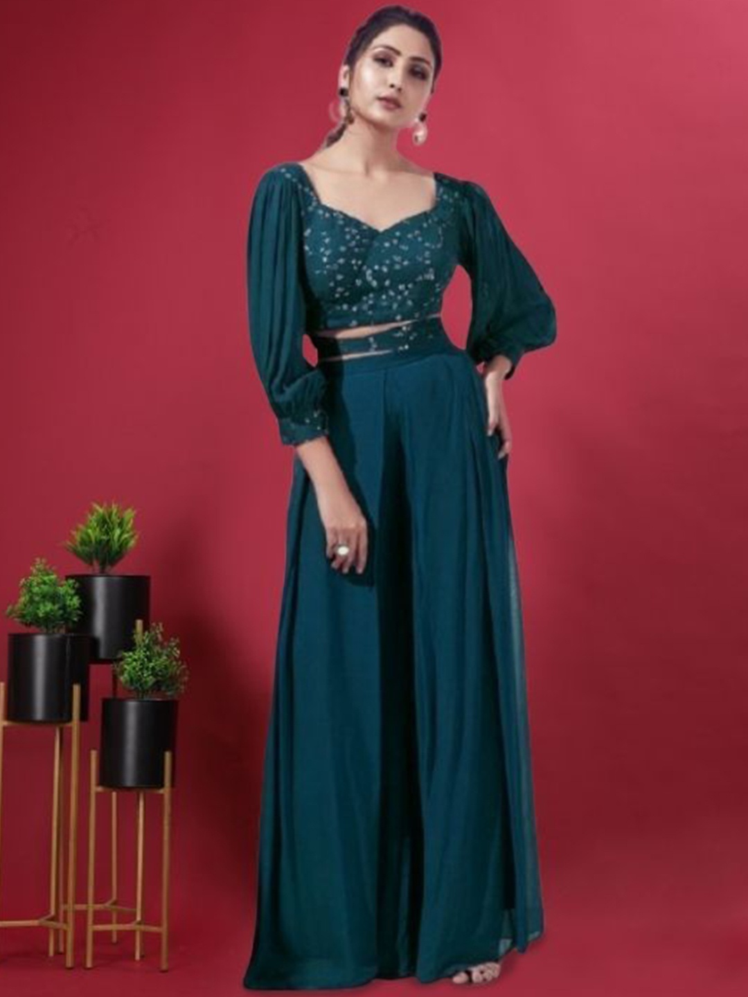 

PARROT CREATION Floral Embroidered Sweetheart Neck Crop Top With Palazzos, Teal