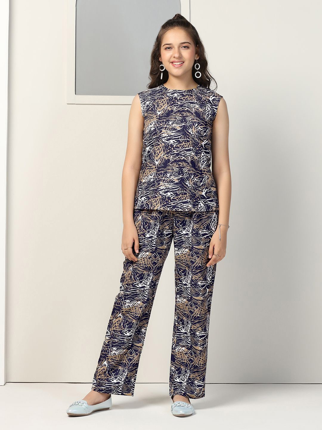 

YK Girls Abstract Printed Sleeveless Top With Trousers, Navy blue
