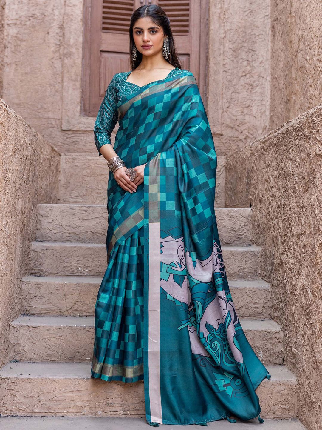 

Mitera Silk Blend Block Print Saree, Teal