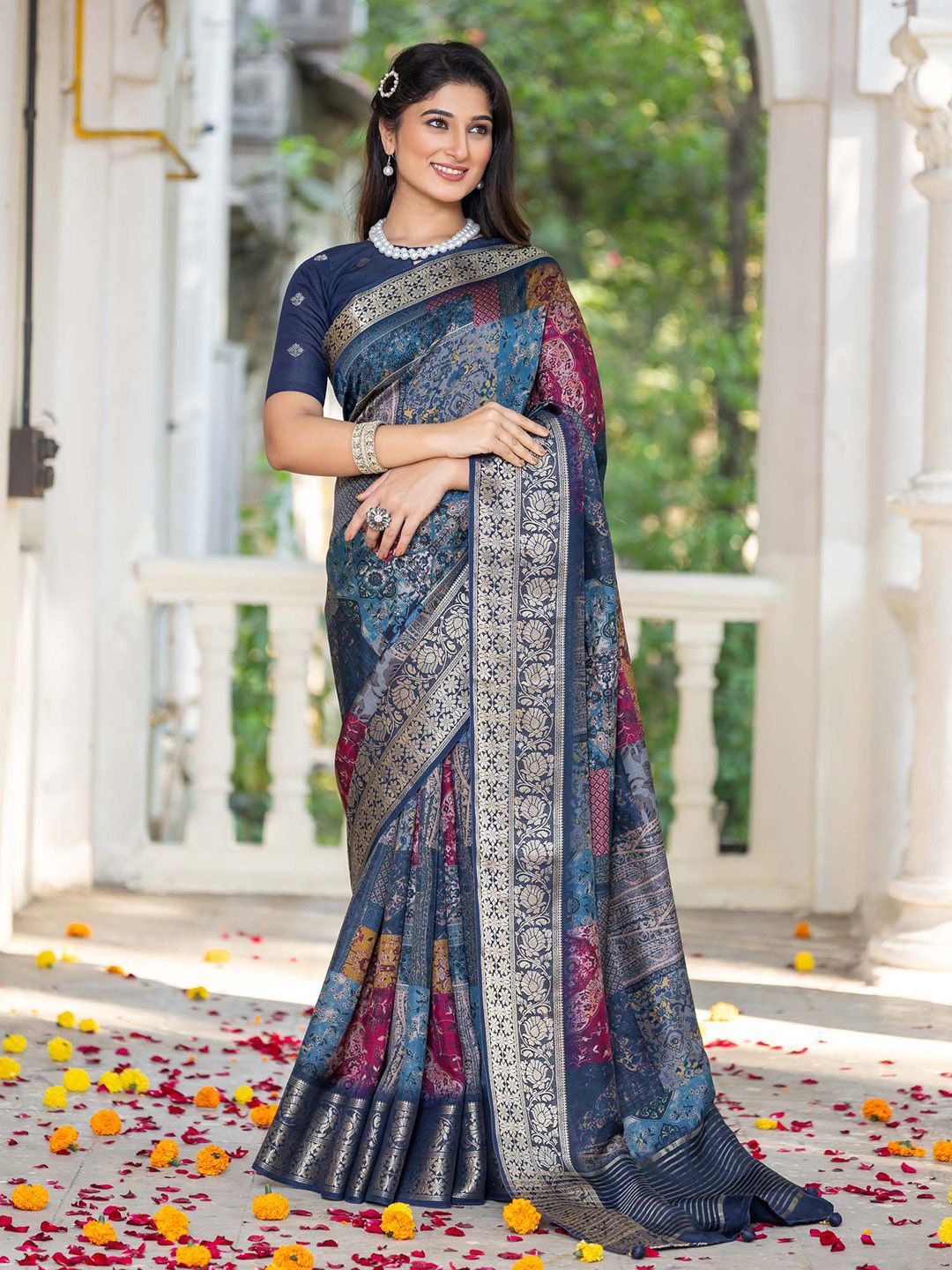 

Anouk Paisley Zari Sungudi Saree, Blue