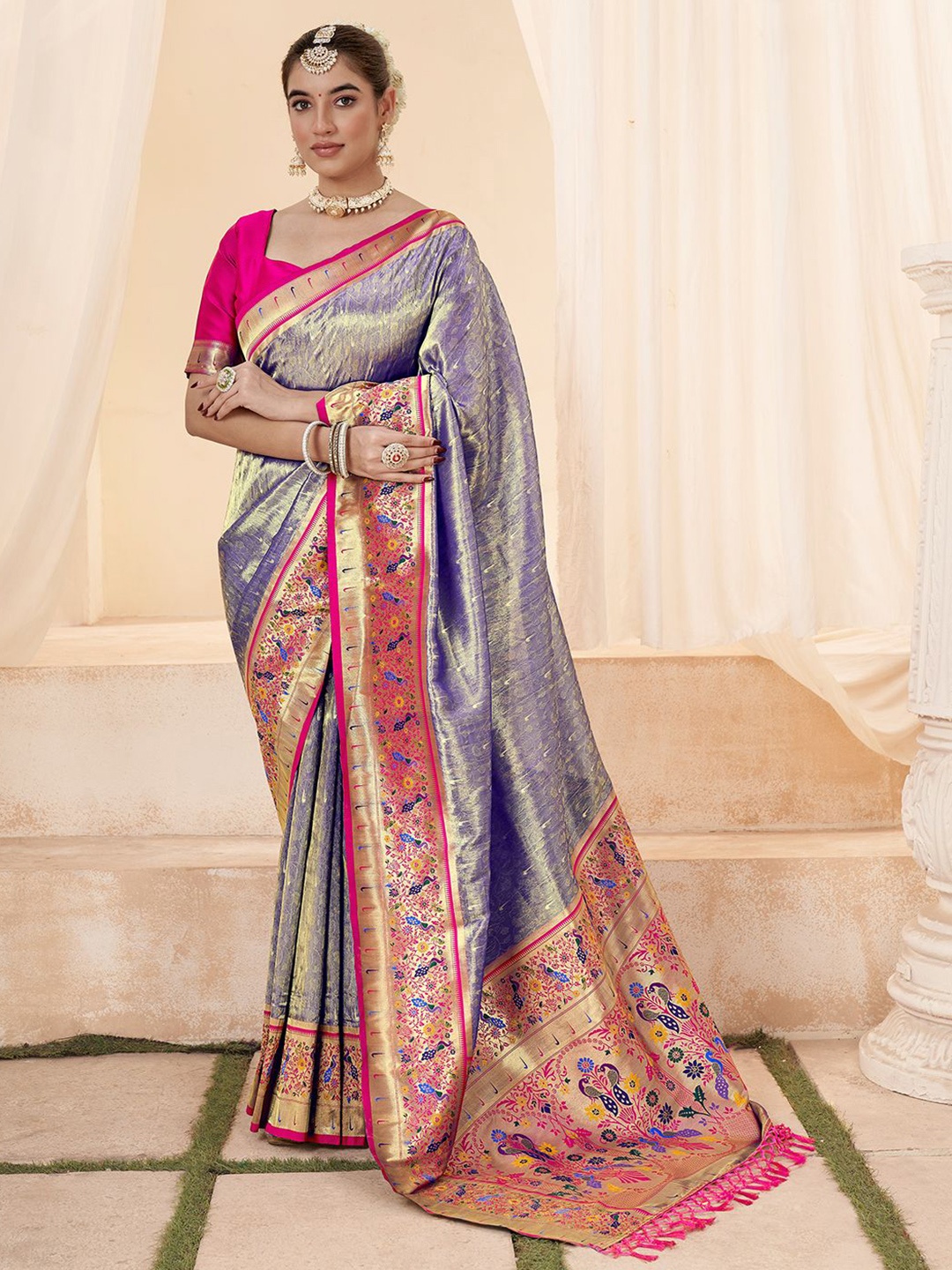 

DIVASTRI Woven Design Zari Tissue Paithani Saree, Lavender