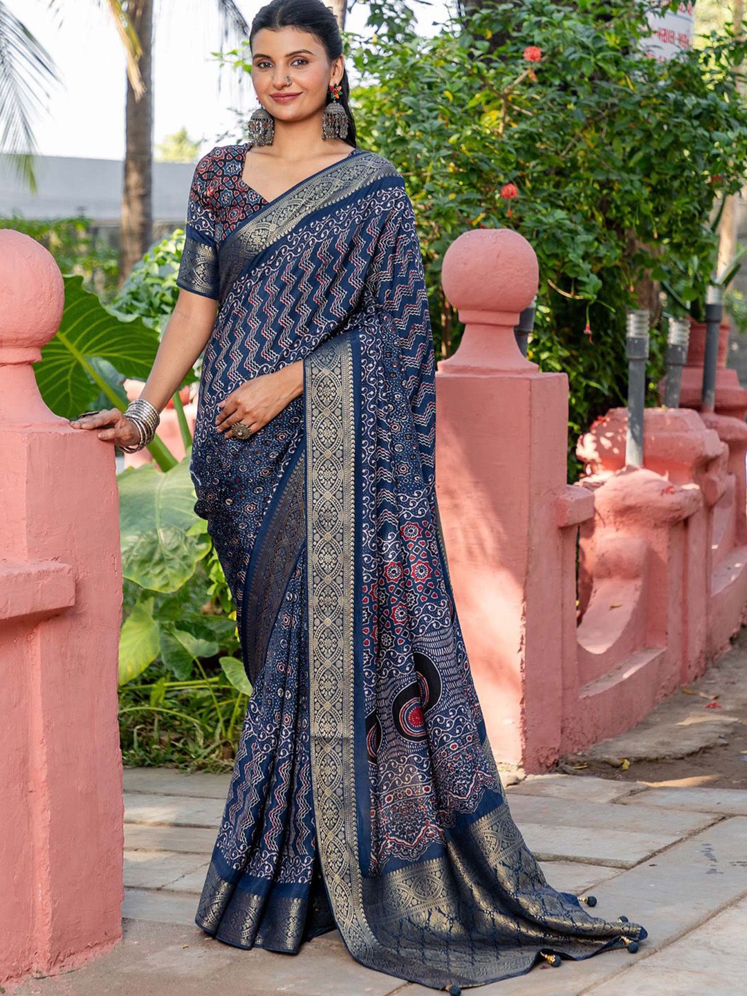 

Mitera Zari Sungudi Saree, Blue
