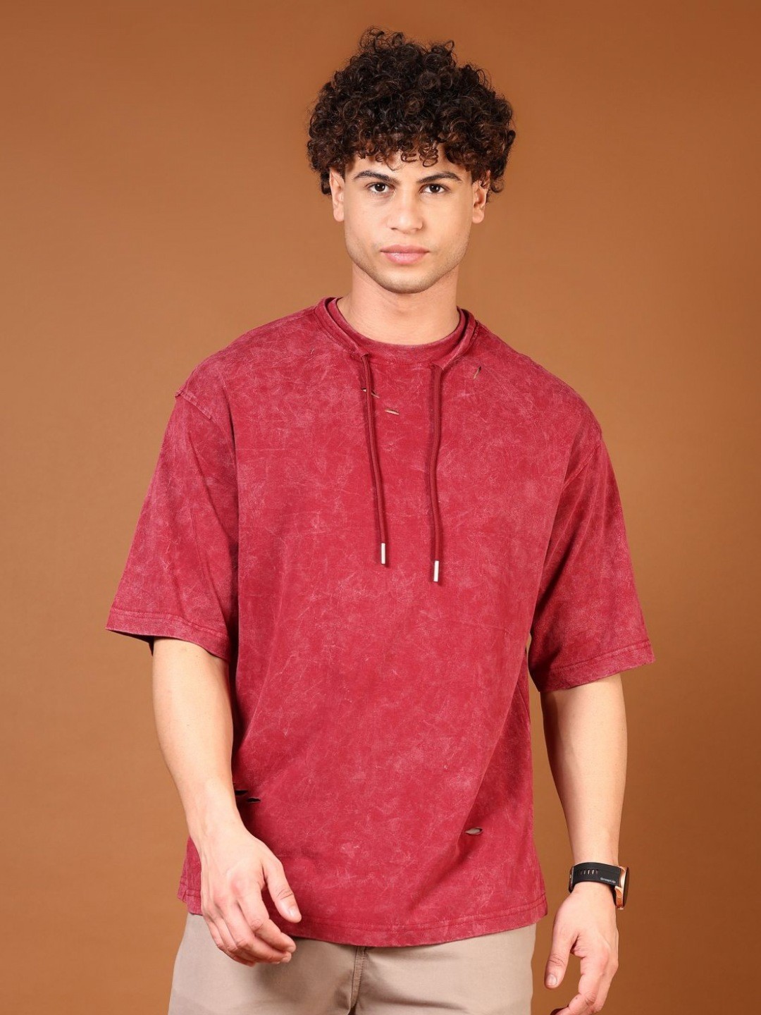 

V-Mart Men Washed Effect Dyed Round Neck Cotton T-shirt, Maroon