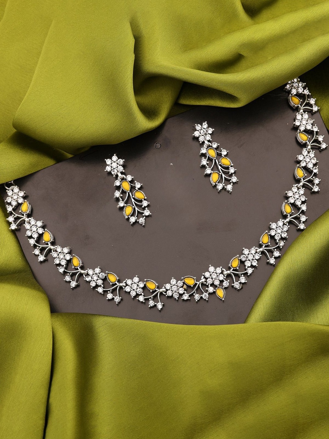 

Anouk Silver-Plated Artificial Stones Studded Necklace And Earrings